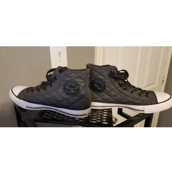 Converse Chuck Taylor All Stars High Tops Sneakers Size W-8 M-6 - Picture 2 of 7